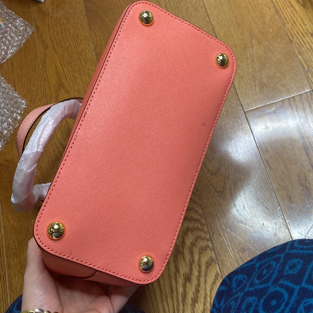 💕 Michael kors NWT jet set leather medium peach tote gorgeous 💕